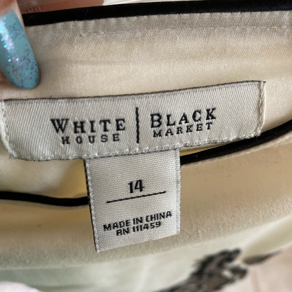 White House Black Market Cream Pencil skirt - Picture 4 of 7